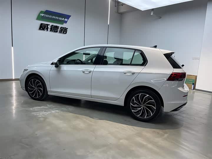 Фото 6 - Volkswagen Golf