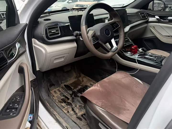 Фото 12 - BYD Qin Plus