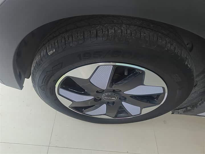 Фото 23 - BYD Dolphin