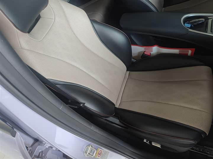 Фото 25 - BYD Dolphin