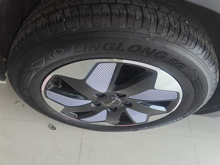 Фото 26 - BYD Dolphin