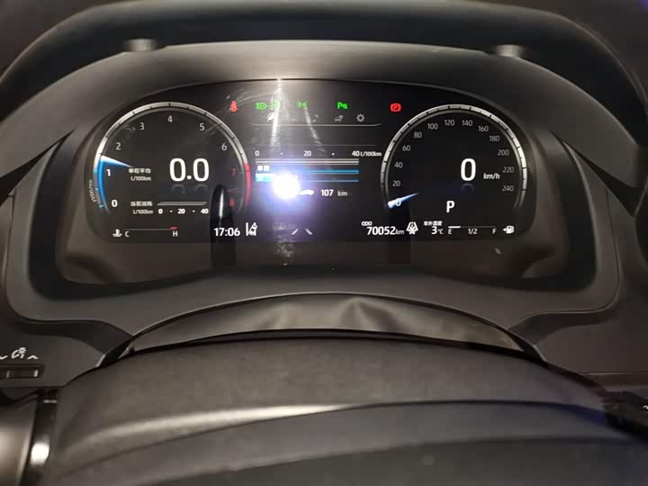 Фото 5 - Toyota Camry