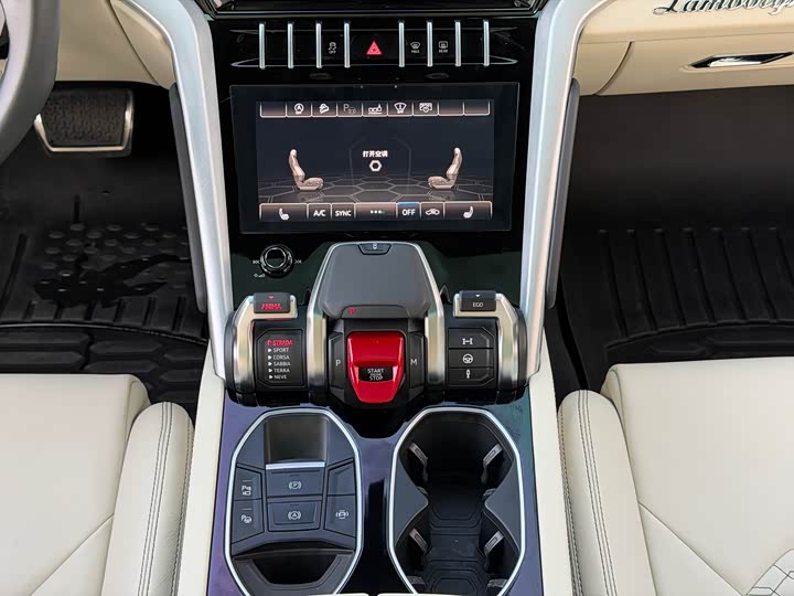 Фото 24 - Lamborghini Urus