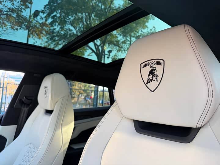 Фото 27 - Lamborghini Urus