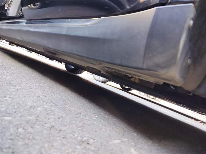 Фото 22 - Hongqi E-QM5