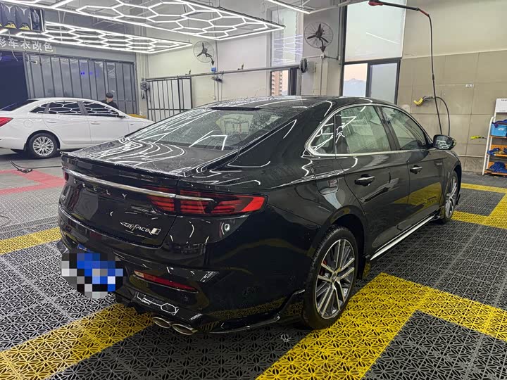 Фото 8 - Geely Preface