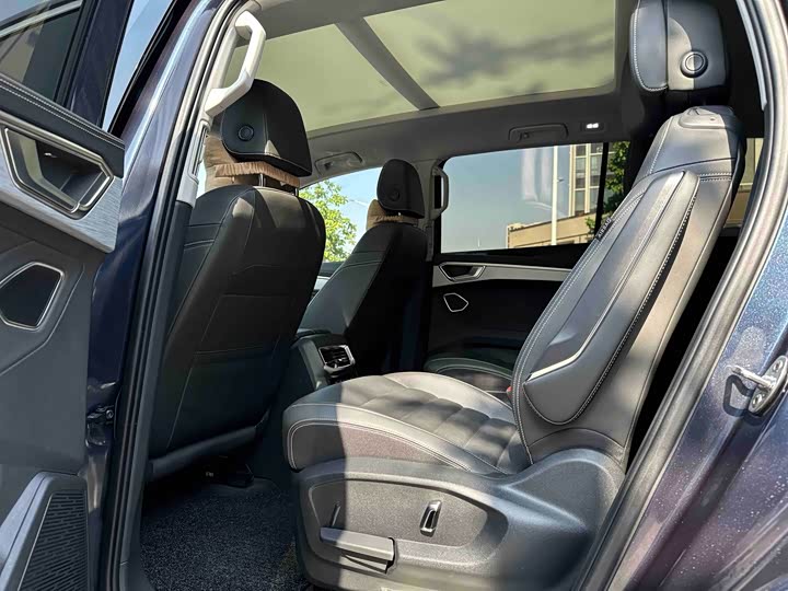 Фото 6 - Volkswagen Talagon