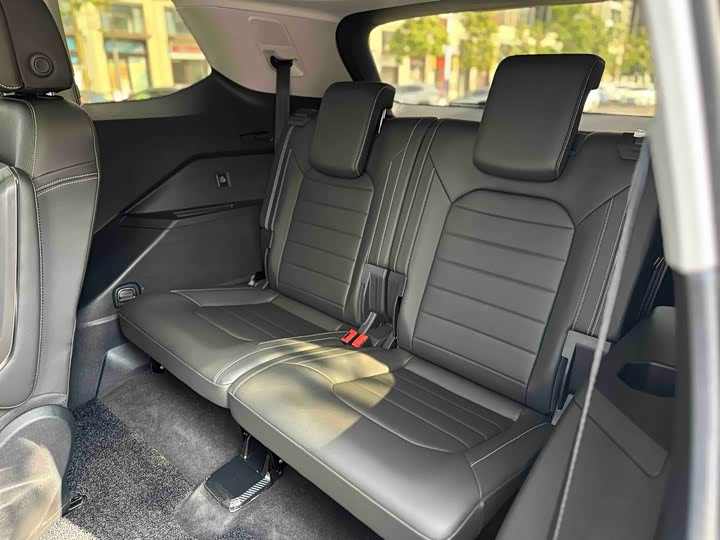 Фото 7 - Volkswagen Talagon