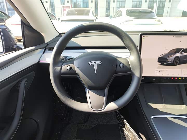 Фото 11 - Tesla Model Y