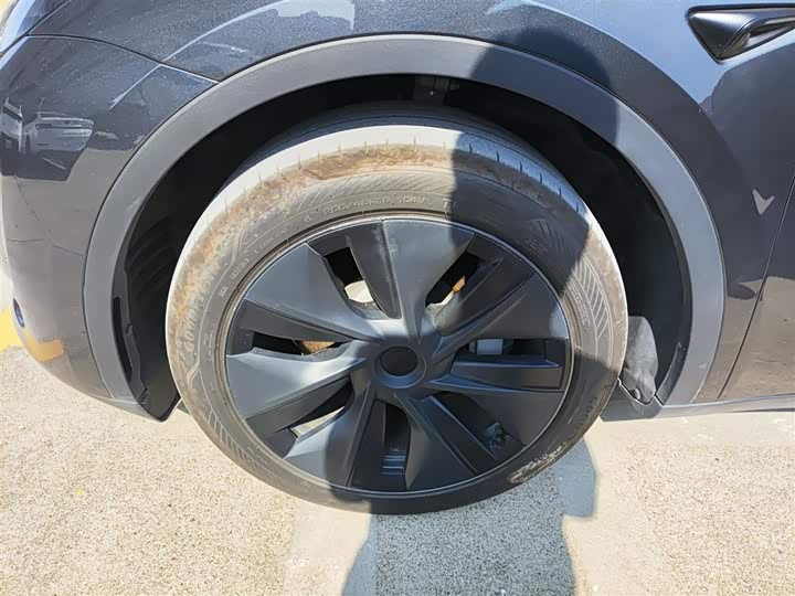 Фото 23 - Tesla Model Y