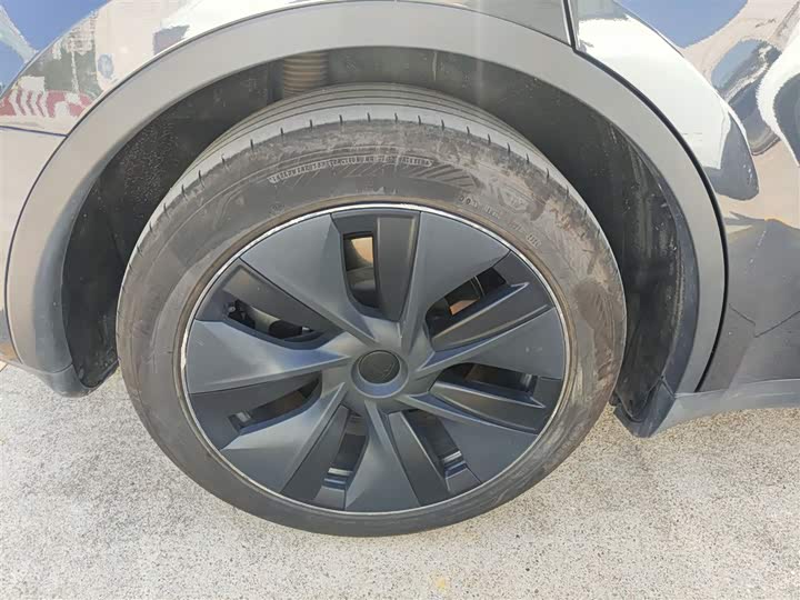 Фото 26 - Tesla Model Y