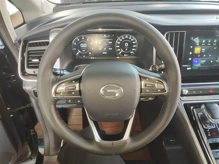 Фото 11 - GAC Trumpchi M8