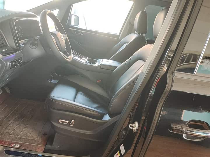 Фото 15 - GAC Trumpchi M8