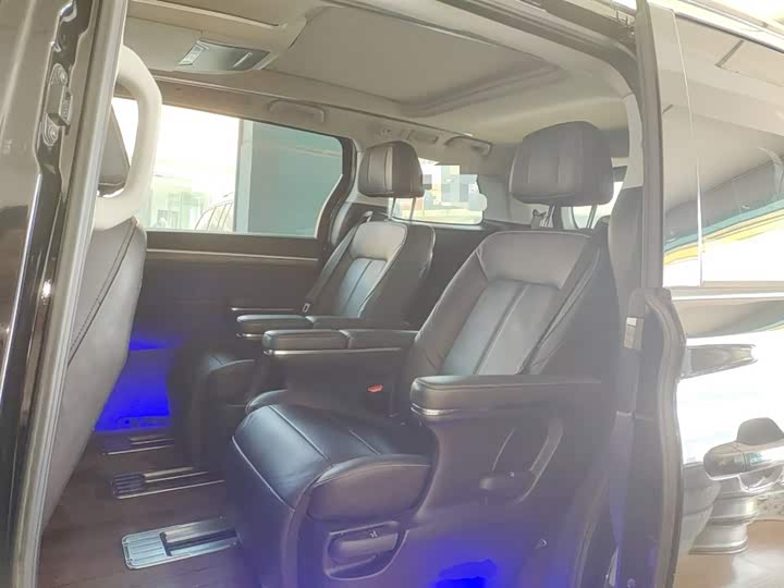 Фото 17 - GAC Trumpchi M8