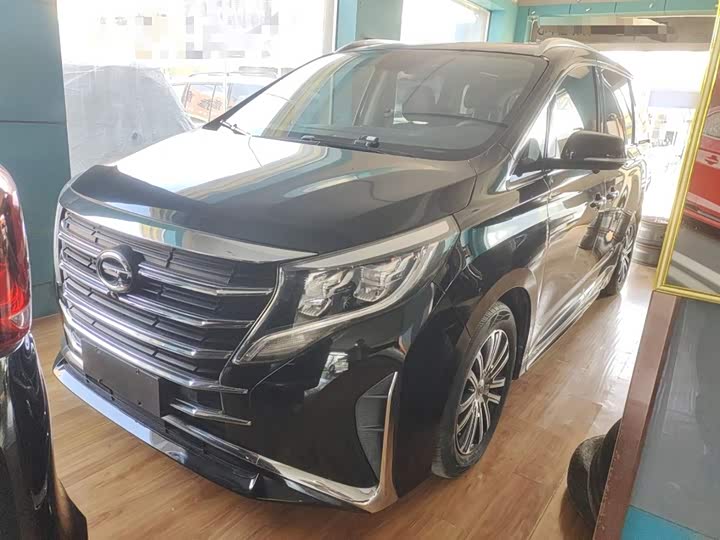 Фото 2 - GAC Trumpchi M8