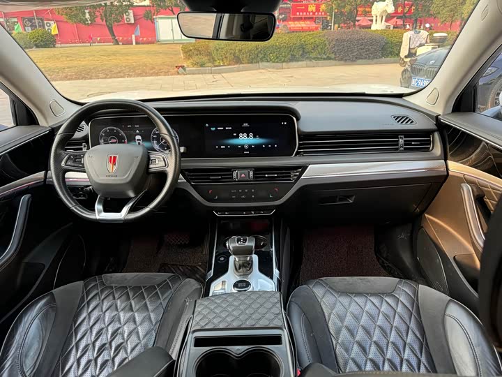 Фото 11 - Hongqi HS5