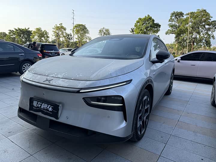 Фото 1 - XPeng G7