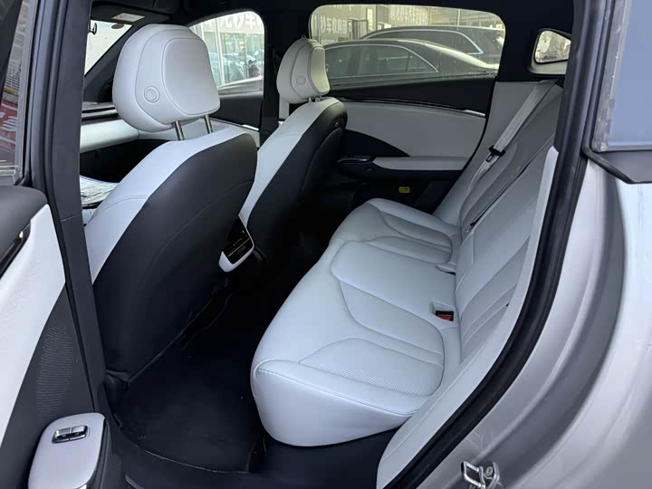 Фото 8 - XPeng G7