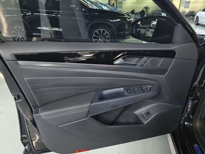 Фото 5 - Volkswagen Passat