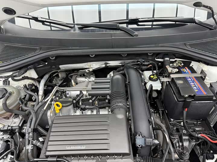 Фото 22 - Volkswagen T-Roc