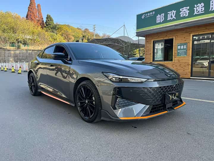 Фото 3 - Changan UNI-V