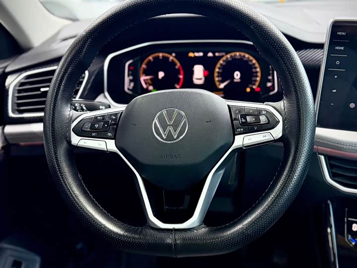 Фото 22 - Volkswagen Tayron