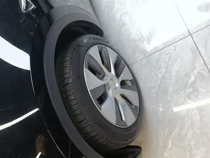 Фото 23 - Tesla Model Y