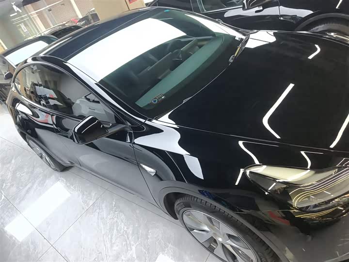 Фото 4 - Tesla Model Y