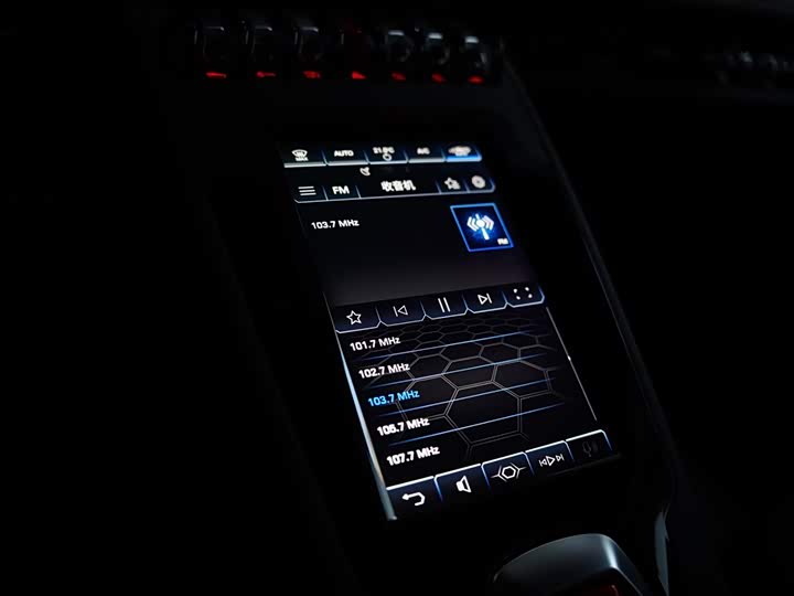 Фото 11 - Lamborghini Huracán