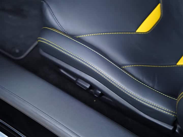 Фото 29 - Lamborghini Huracán