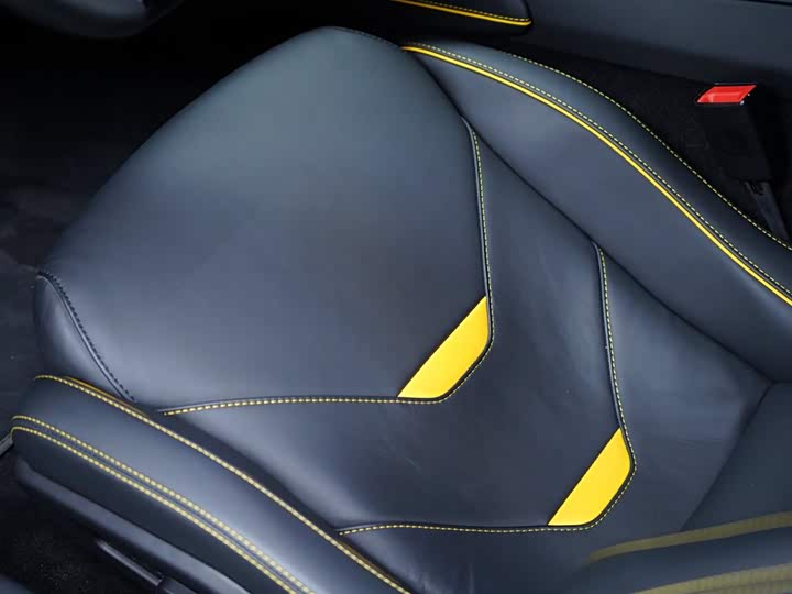 Фото 30 - Lamborghini Huracán