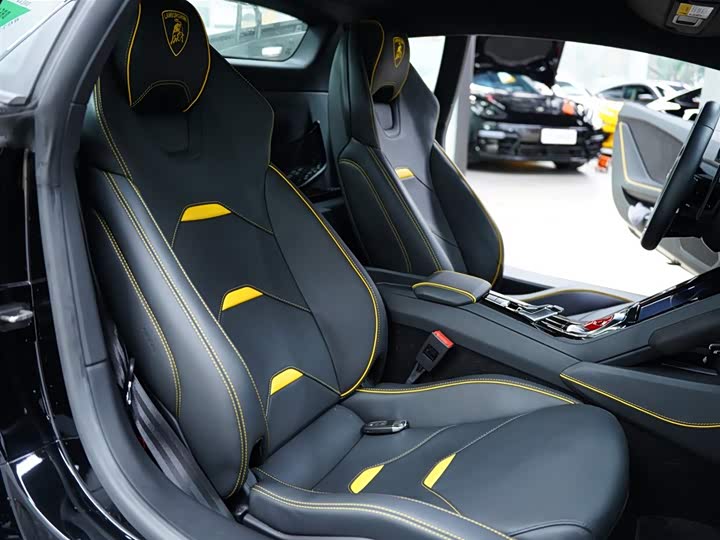 Фото 35 - Lamborghini Huracán