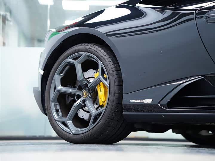 Фото 44 - Lamborghini Huracán