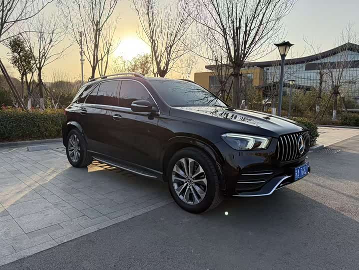 Фото 3 - Mercedes-Benz GLE-Class