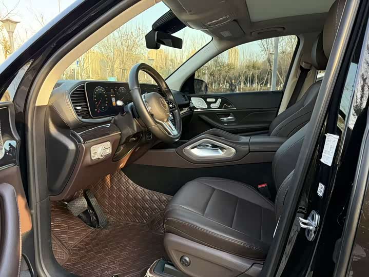 Фото 4 - Mercedes-Benz GLE-Class