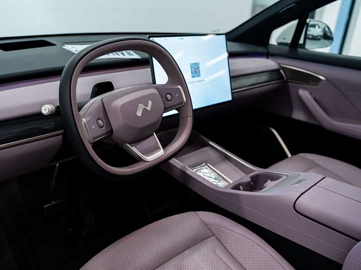 Фото 15 - Nio Onvo L60