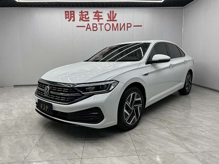 Фото 1 - Volkswagen Sagitar L