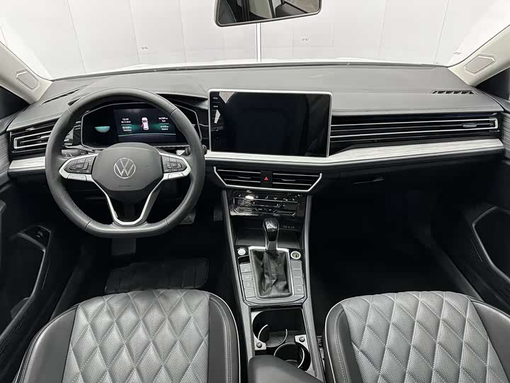 Фото 6 - Volkswagen Sagitar L