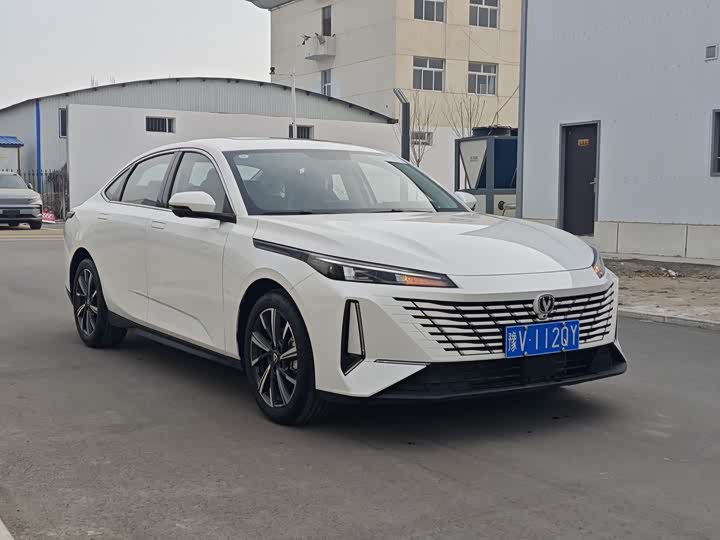 Фото 3 - Changan Eado Plus