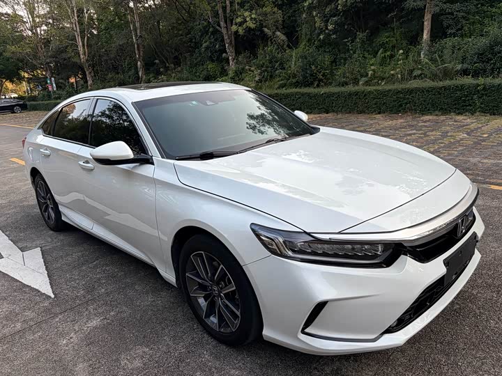 Фото 12 - Honda Inspire