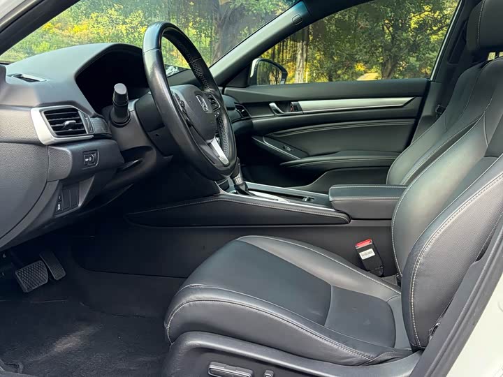 Фото 23 - Honda Inspire