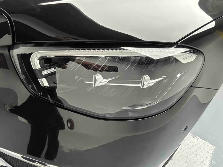 Фото 8 - Mercedes-Benz E-Class