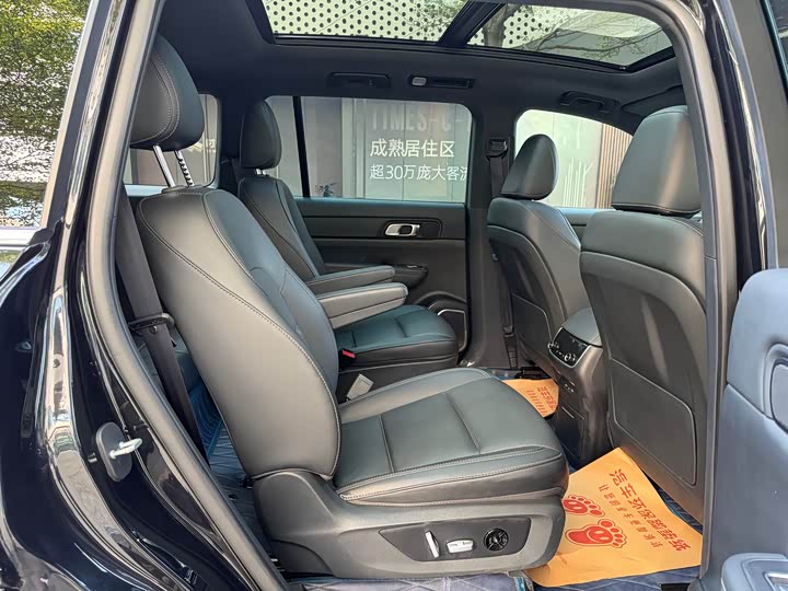 Фото 23 - LiXiang One