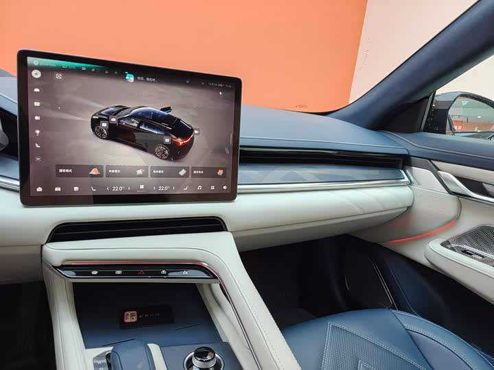 Фото 24 - Zeekr 001