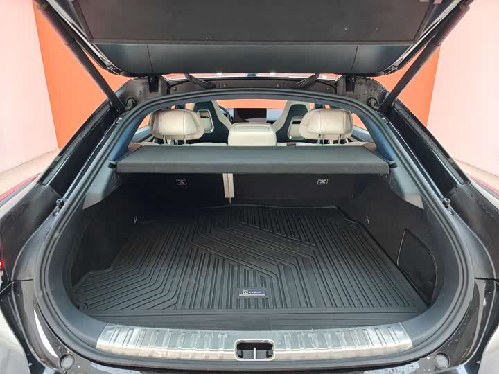 Фото 25 - Zeekr 001