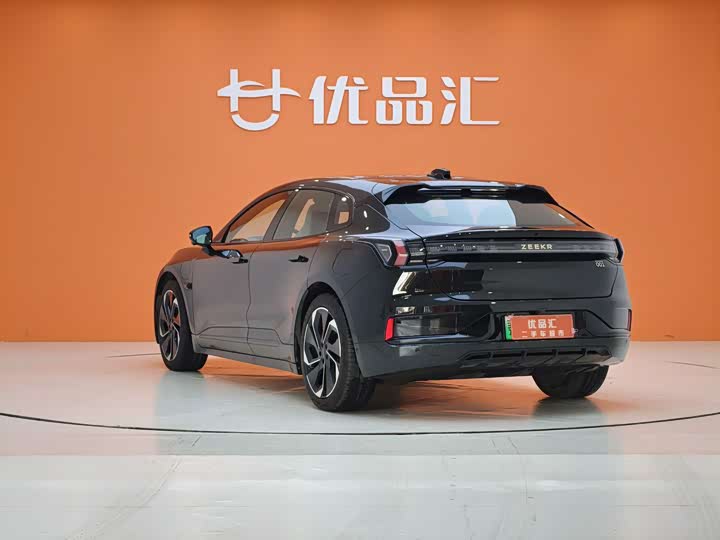 Фото 3 - Zeekr 001
