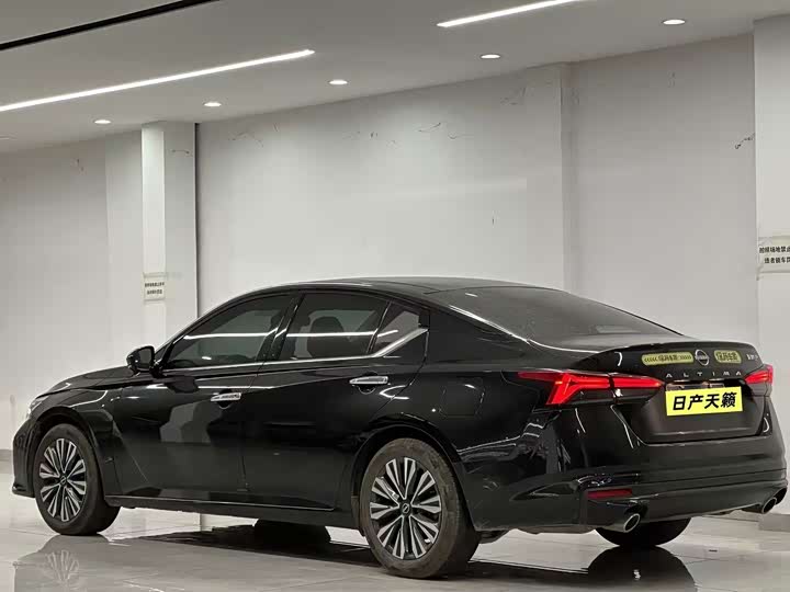 Фото 4 - Nissan Teana