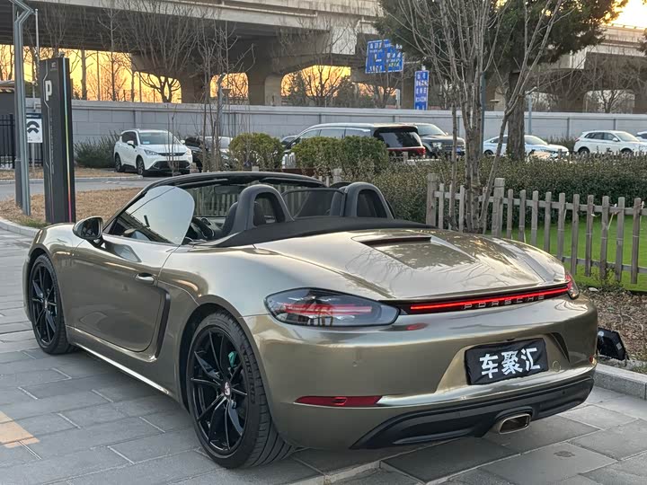 Фото 20 - Porsche 718