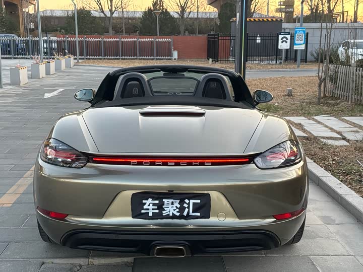 Фото 21 - Porsche 718