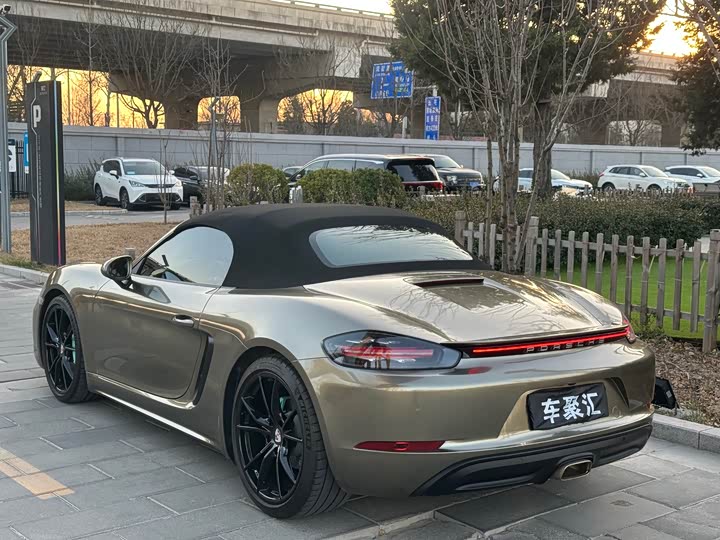 Фото 23 - Porsche 718